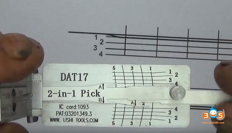 how-to-use-Lishi-DAT17-2in1-Pick-Decoder-Tool-9