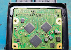 cg70 reset Tesla 1512876 00 E airbag 9