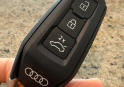 xhorse-2026-audi-a6-5d-key-3